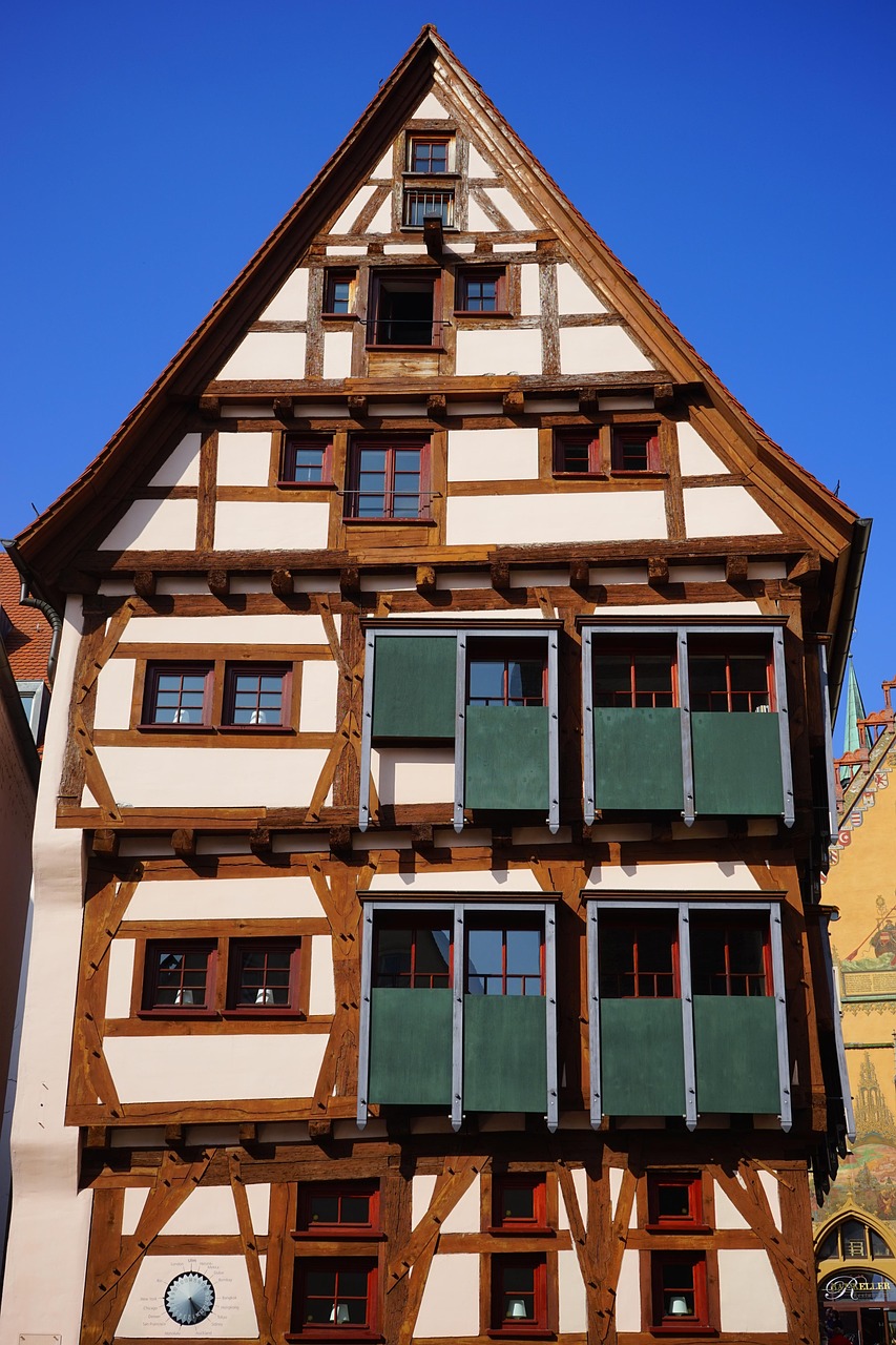 half-timbered house, ulm, ehinger-schwarz-haus, sliding shutters, draw shops, truss, architecture, ulm old town, historical, window, gable, front, facade